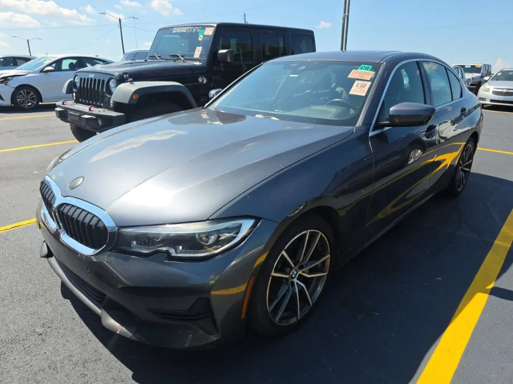 بي إم دبليو 330i 2020