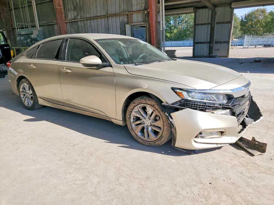 هوندا أكورد LX 2020
