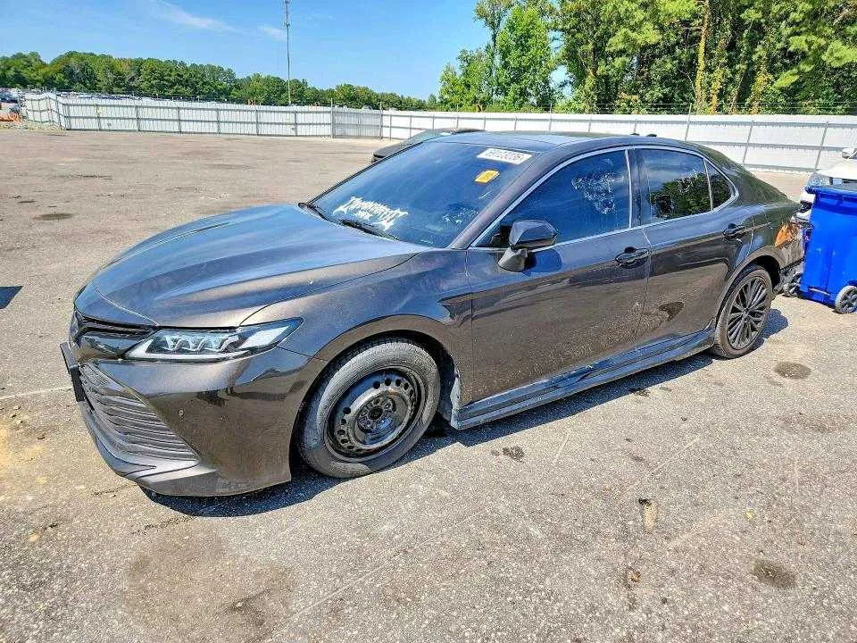 Toyota Camry XLE 2018