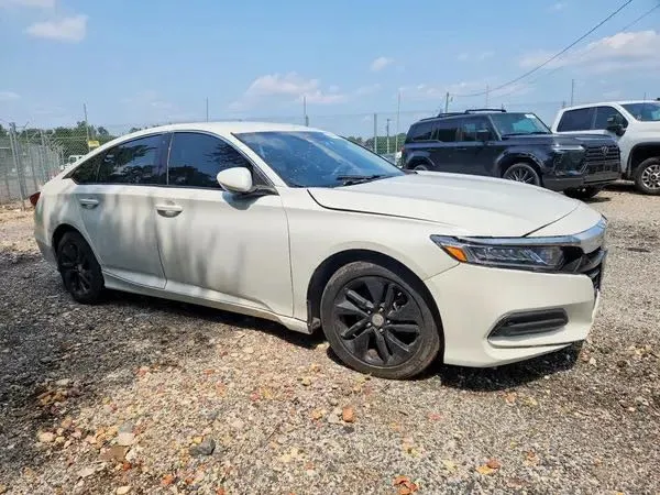 هوندا أكورد LX 2018