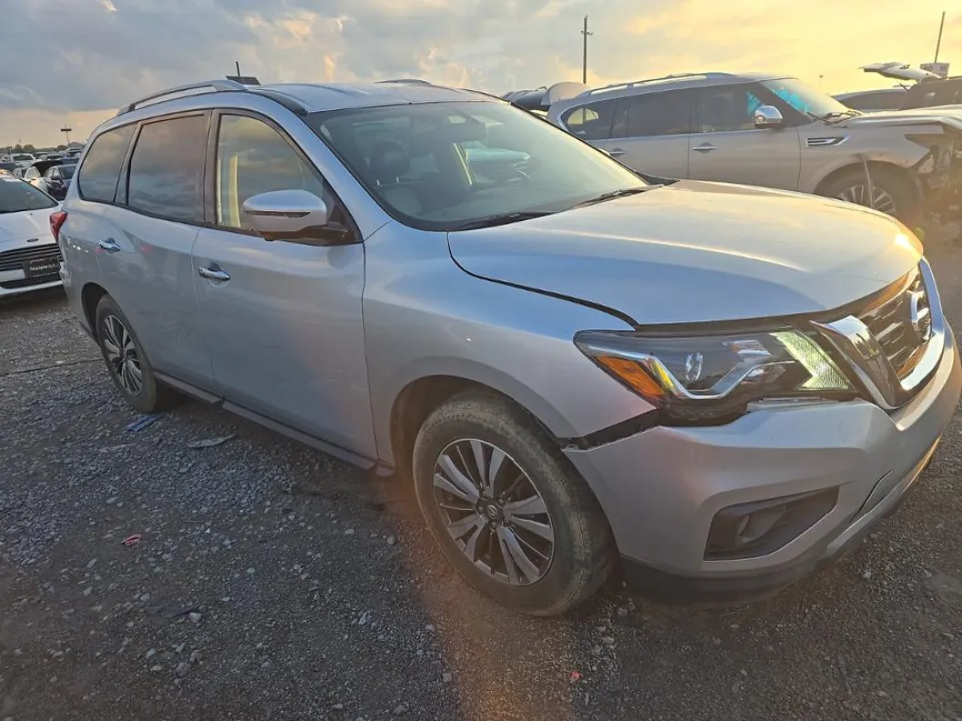 Nissan Pathfinder SL 2019 4X2