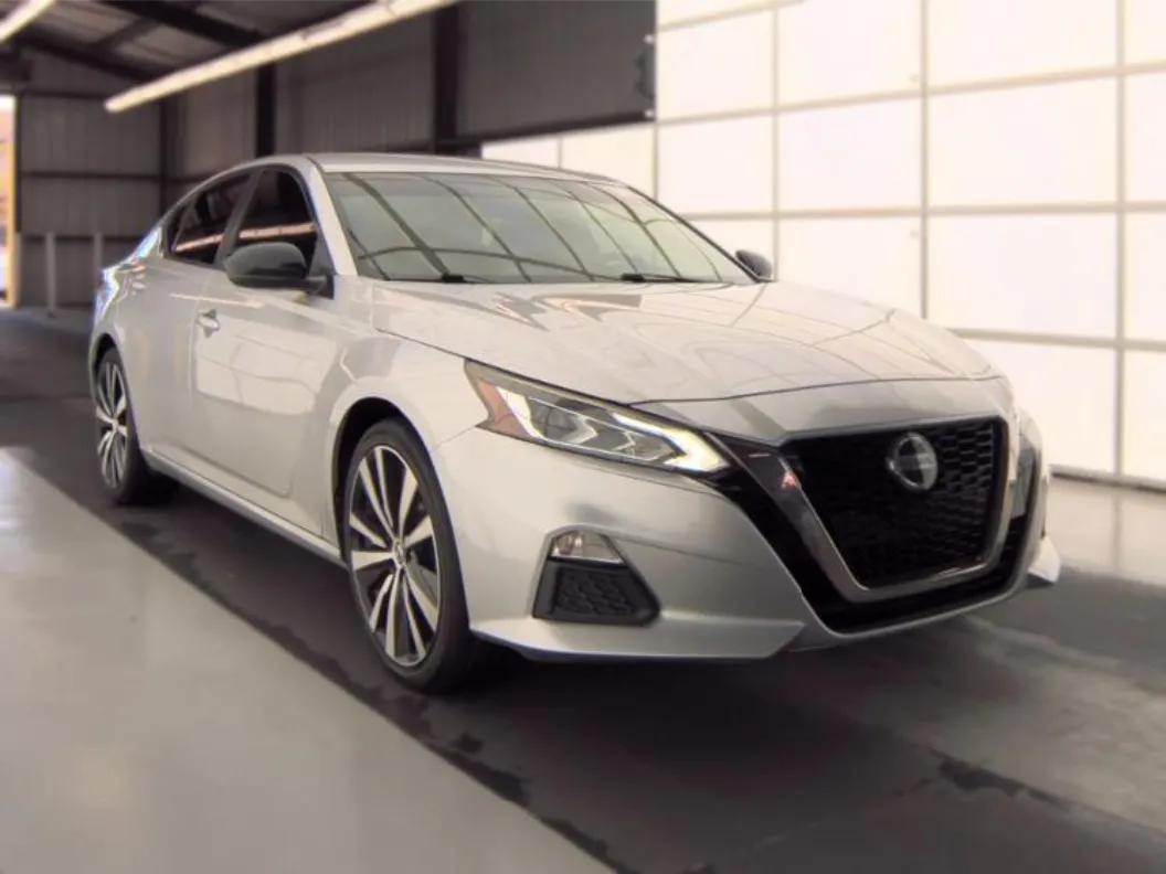 Nissan Altima SR 2019