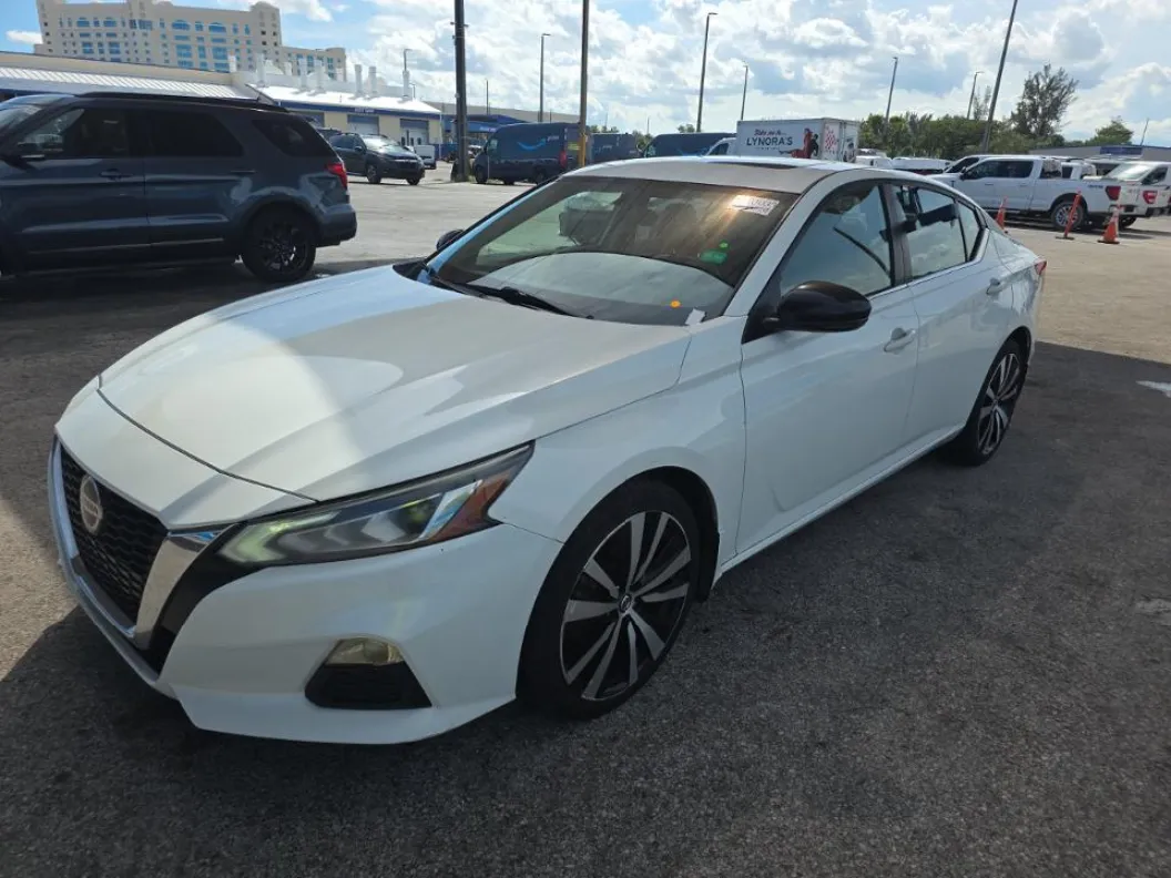Nissan Altima SR 2019