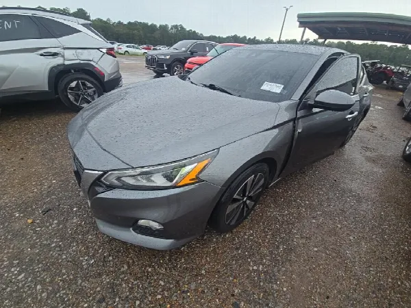 نيسان التيما SV 2022 4X2