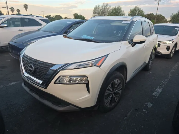 نيسان روج SV 2022 4X4