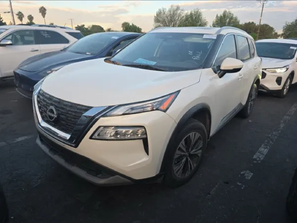 نيسان روج SV 2022 4X4